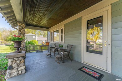 309 Tremont St, Lincoln, IL 62656 - photo 3