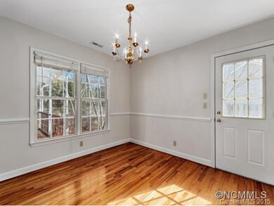 61 Round Top Rd, Asheville, NC 28803 - photo 6