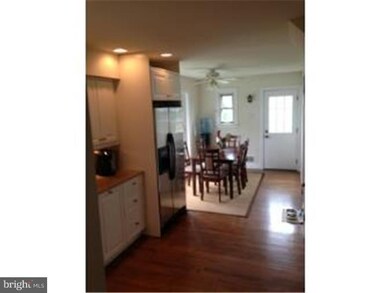 431 Lyndhurst Dr, Broomall, PA 19008 - photo 5