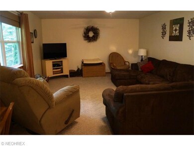 FAMILY ROOM OPEN CONCEPT TO KITCHEN