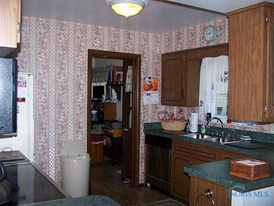 5525 W Rowland Rd, Toledo, OH 43613 - photo 7