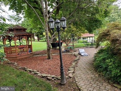 10339 Champions Way, Laurel, MD 20723 - photo 3