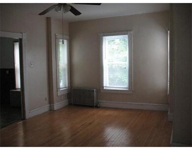 423 Chelmsford St, Lowell, MA 01851 - photo 5