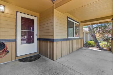 19985 Powers Rd, Bend, OR 97702 - photo 3