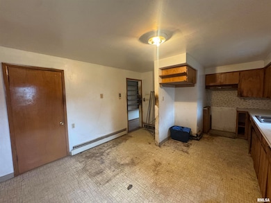 1534 39th St, Rock Island, IL 61201 - photo 7