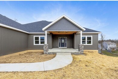 122 Honeysuckle Ln, Thornville, OH 43076 - photo 2