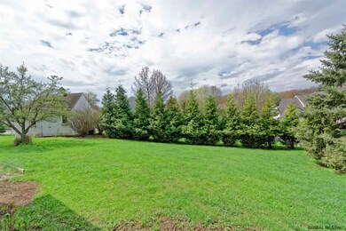 18 Robert Ln, Rensselaer, NY 12144 - photo 6