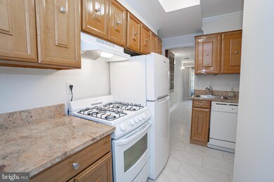 1064 30th St NW, Washington, DC 20007 - photo 7