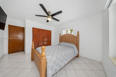 359 E 19th St, Hialeah, FL 33010 - photo 5