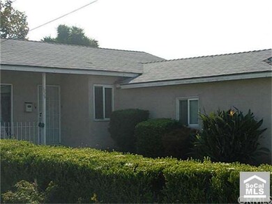 Front  yard view from street.