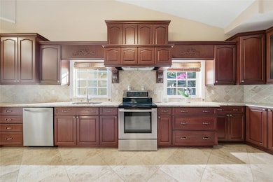 2170 Oak Forest Ln, Palm Harbor, FL 34683 - photo 5