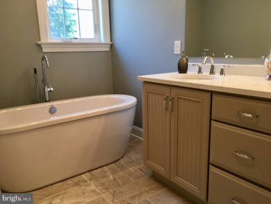 19 Greenlawn Rd, Paoli, PA 19301 - photo 7