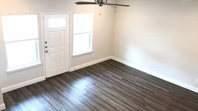 9214 Nyssa Ave unit B, Houston, TX 77078 - photo 3