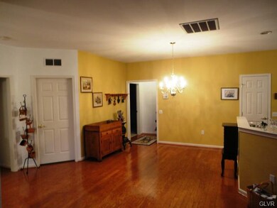 4867 Derby Ln unit 38B, Macungie, PA 18062 - photo 3