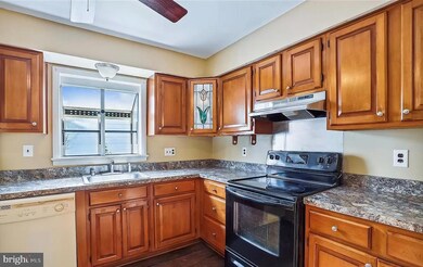 9009 1st St, Lanham, MD 20706 - photo 3