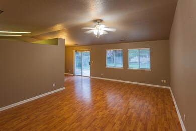 2551 Corona St, Redding, CA 96002 - photo 2