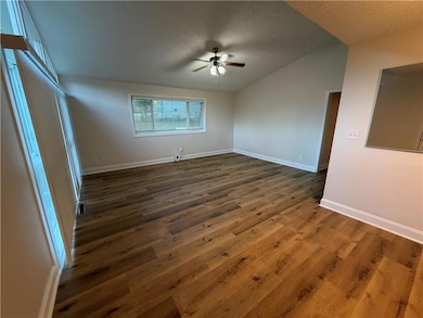 2764 Plantation Dr, Atlanta, GA 30344 - photo 5