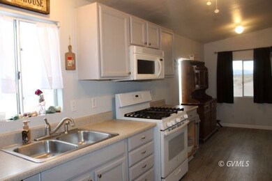 5920 S Harmon Ln, Safford, AZ 85546 - photo 4