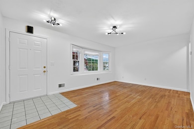 28 Alan Rd, Spring Valley, NY 10977 - photo 5