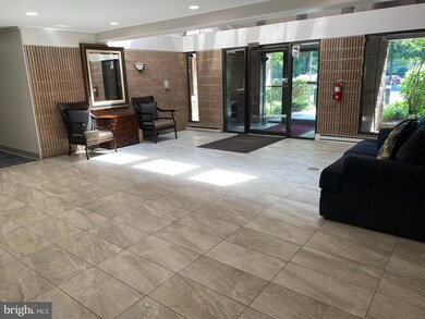 2903 Fallstaff Rd unit 302, Baltimore, MD 21209 - photo 4