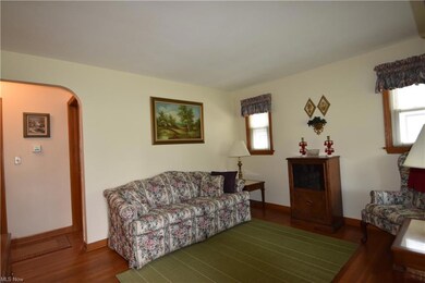 854 5th St, Struthers, OH 44471 - photo 3