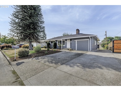 2221 SE 185th Ave, Portland, OR 97233 - photo 2