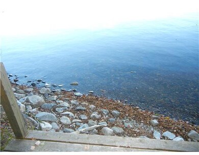 Waterfront/Dock/Pier.