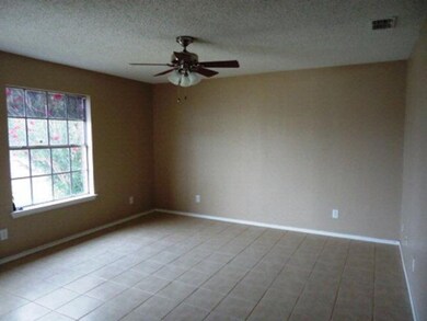 2805 Gayle unit 2, Edinburg, TX 78541 - photo 4