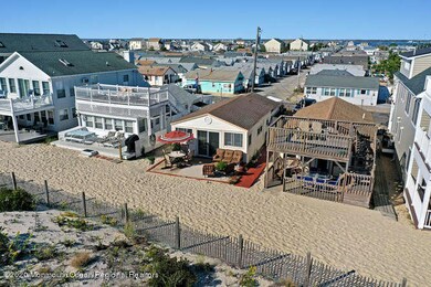 18 Ocean Ave South Seaside-small-047-011