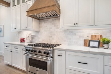 6638 N Main St, Houston, TX 77009 - photo 7