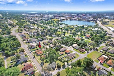 614 Pear St unit 614, Lakeland, FL 33815 - photo 2