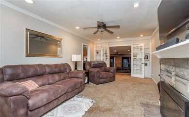 2809 Guthrie Ave, Des Moines, IA 50317 - photo 2