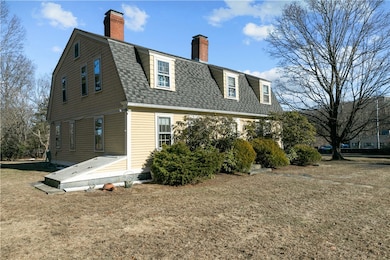 237 Commonwealth Ave, Warwick, RI 02886 - photo 7
