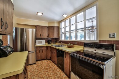 26 Devon Ln, Buffalo, NY 14221 - photo 6