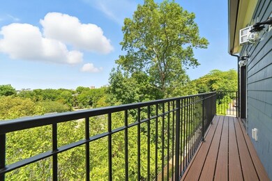 197 Winchester St unit 197, Brookline, MA 02446 - photo 7