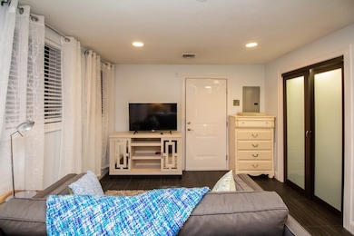 22 Hancock St unit 102, Boston, MA 02114 - photo 2