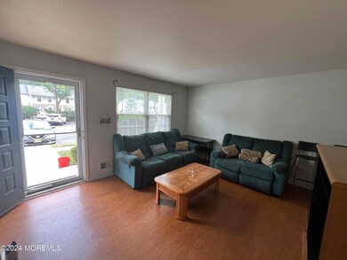 211 Gambocz Ct, Monmouth Junction, NJ 08852 - photo 7