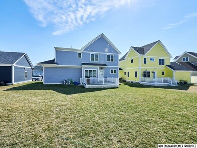 19 Senator Bolling Cir, Boston, MA 02124 - photo 5