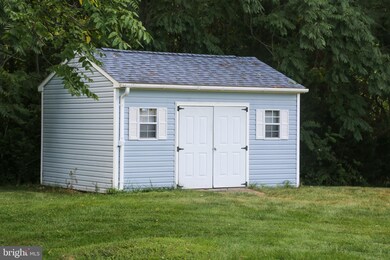 282 Wendover Dr, Bunker Hill, WV 25413 - photo 5