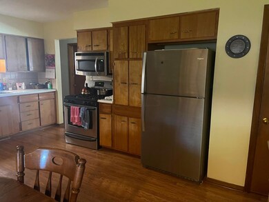 5753 Loganwood Rd, Columbus, OH 43229 - photo 7