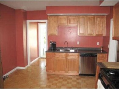 32 George St, West Springfield, MA 01089 - photo 6