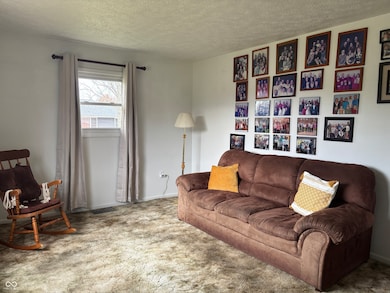 5403 S Vine St, Columbus, IN 47201 - photo 5