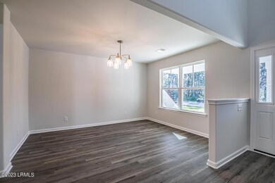 6 Formal dining
