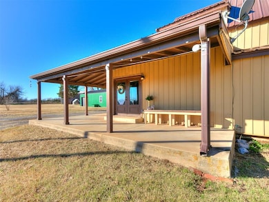 1217 W Industrial Rd, Guthrie, OK 73044 - photo 7