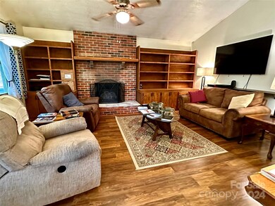136 Just A Mere Ln, Burnsville, NC 28714 - photo 5
