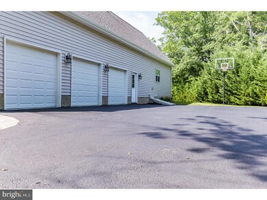 1911 Zebley Rd, Wilmington, DE 19810 - photo 2