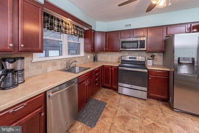 124 Newton Ave, Gibbstown, NJ 08027 - photo 5