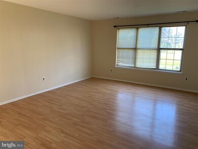 649 Yorkshire Ct, Sewell, NJ 08080 - photo 5