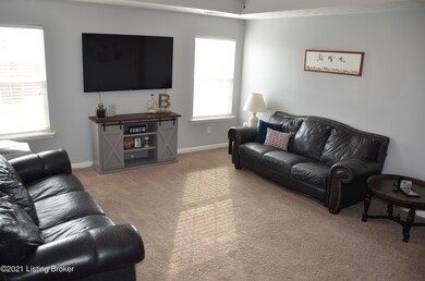 543 Gentry Crossings Blvd, Mount Washington, KY 40047 - photo 7