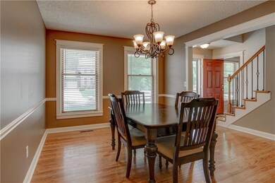 10907 W 50th St, Shawnee, KS 66203 - photo 2